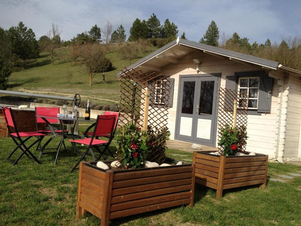 Maison De Vacances Avec Ses Petits Chalets Aouste-sur-Sye Extérieur photo