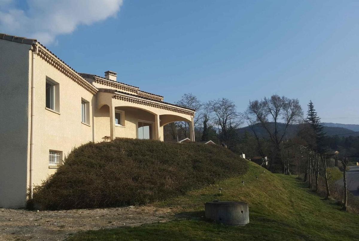 Maison De Vacances Avec Ses Petits Chalets Aouste-sur-Sye Extérieur photo